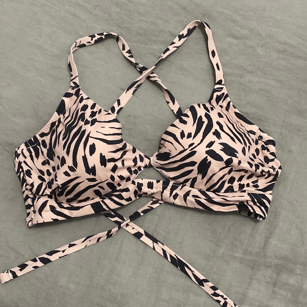 Animal print Bathing suit top 36DD